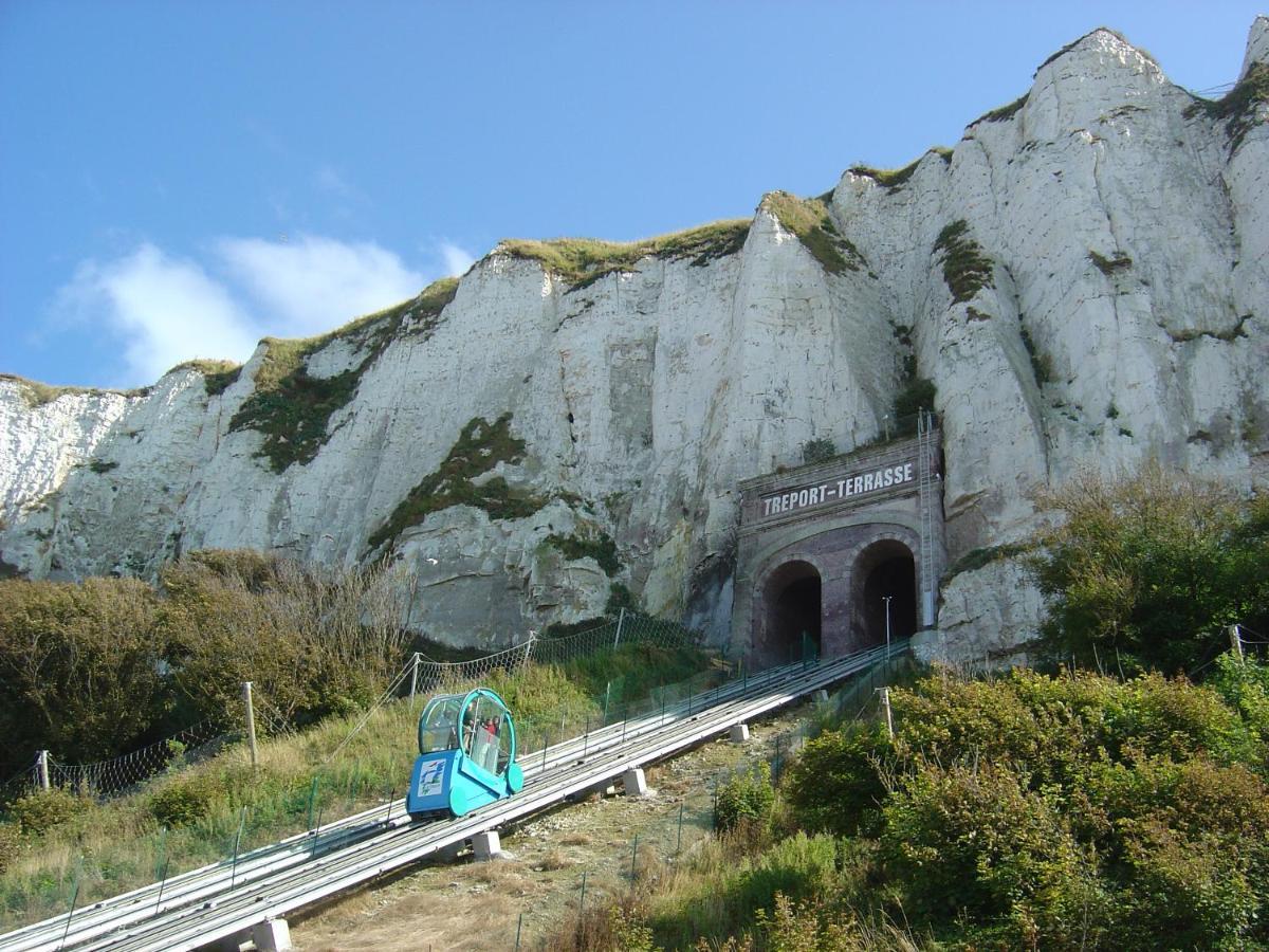 Appart En 1Er Etage A 120M De La Mer ル・トレポール エクステリア 写真